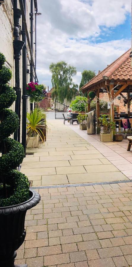 Hotel The Kings Head Louth  Esterno foto